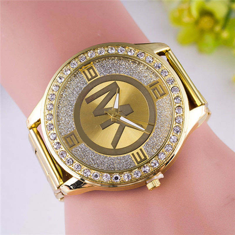 Fashion Trend Steel Band Men's Watch